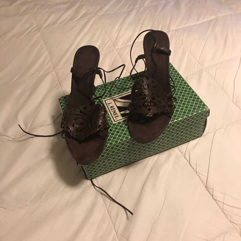 Ladies shoes